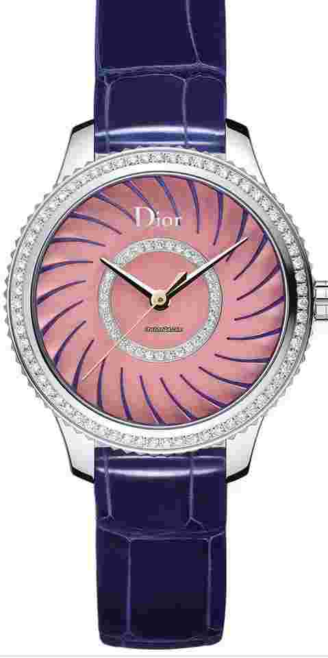 Dior VIII
MONTAIGNE