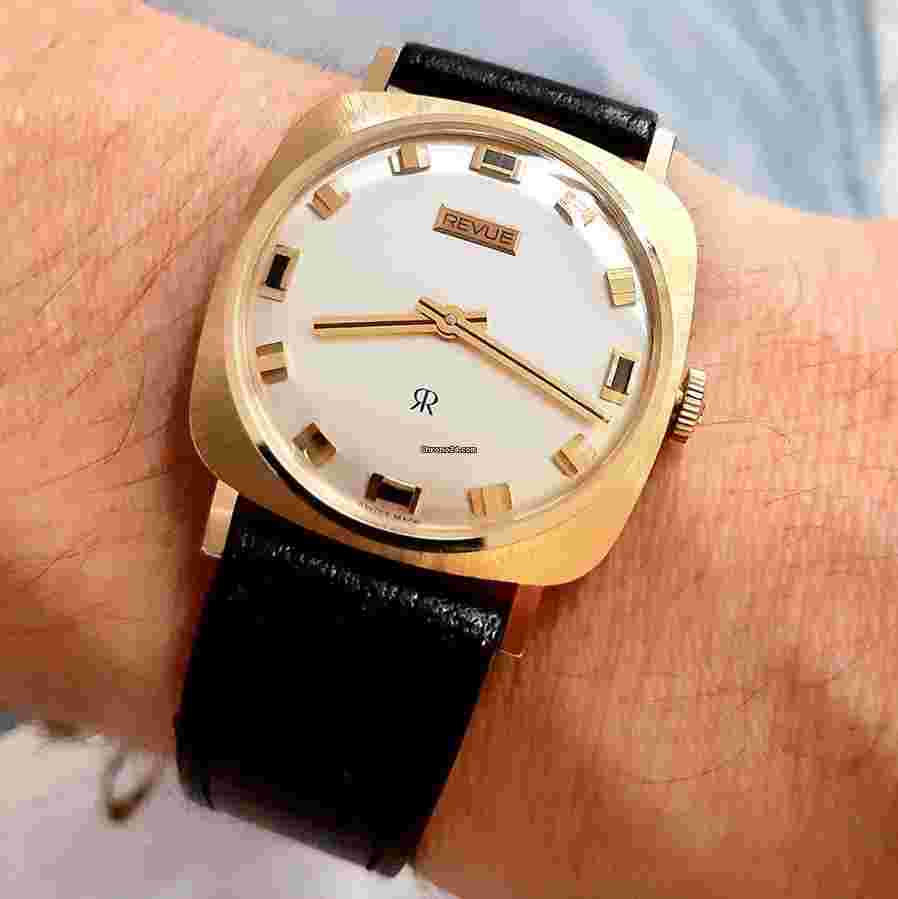 Revue Thommen
                           
                                 Bicompax 29mm Silver Dial Yellow Gold Case Black Leather Strap REV-ORL-0001