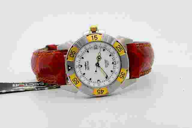 Sector ADV 2500 Lady 33mm White Dial NOS 7924