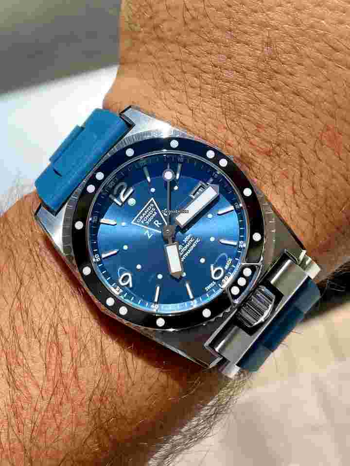 ZRC
                           
                                 Grands Fonds blue new model GF41118