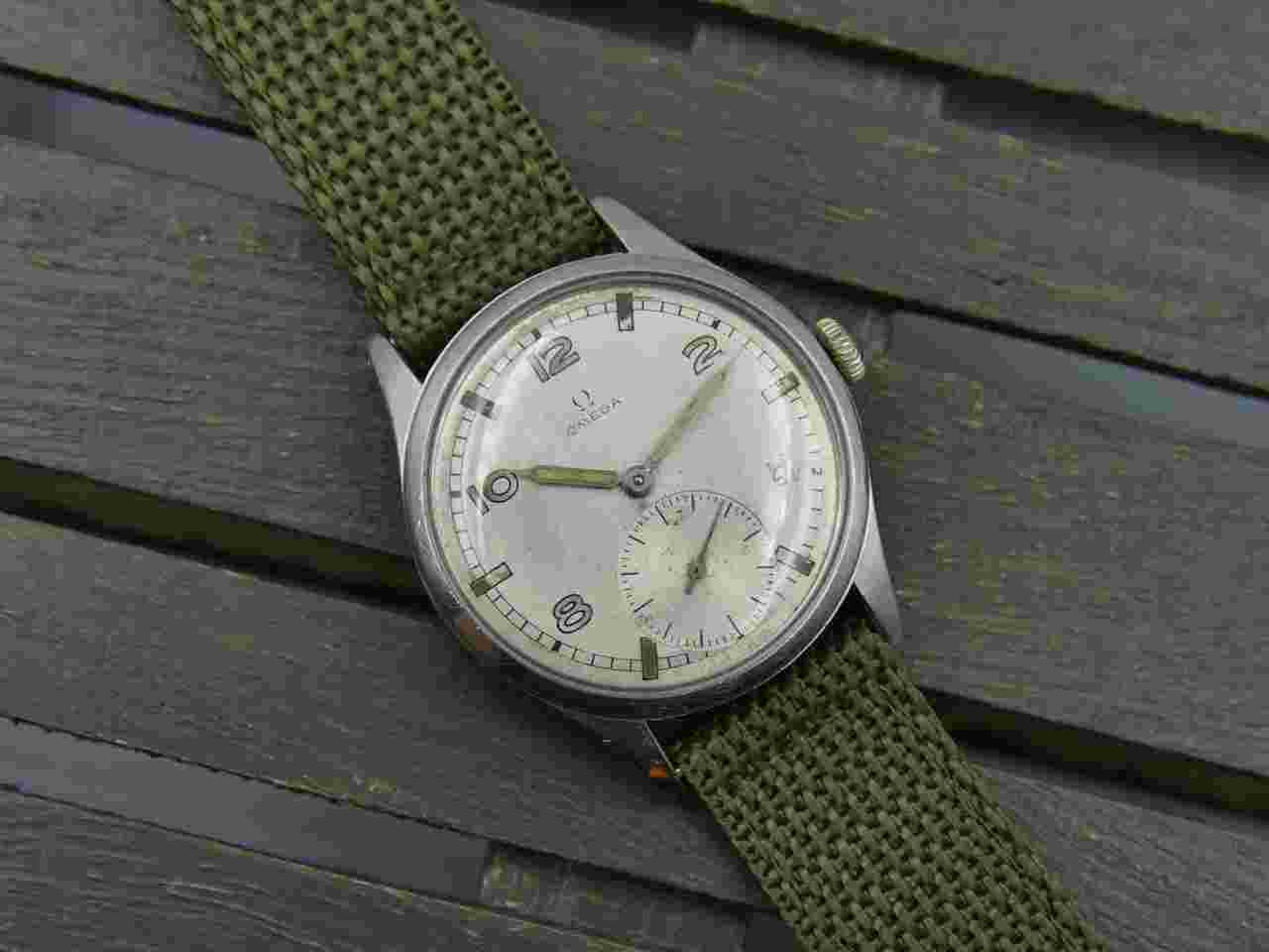 Omega Classic
                           
                                 ref. 2383 6 cal. 30T2 steel 35mm vintage 40's