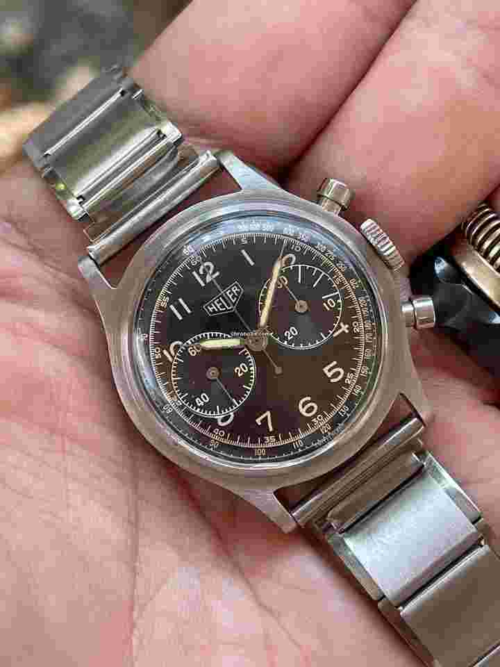 Heuer
                           
                                 Rare and mint 1940s chronograph ref.5408 cal.69