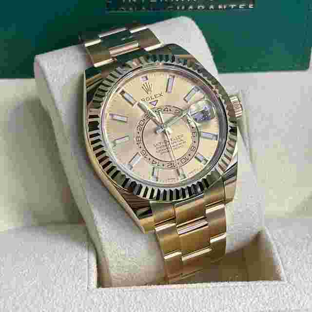 Rolex Sky-Dweller
                           
                                 2023 326938 Sky-Dweller Yellow Gold Champagne Stick Dial Unworn IN STOCK