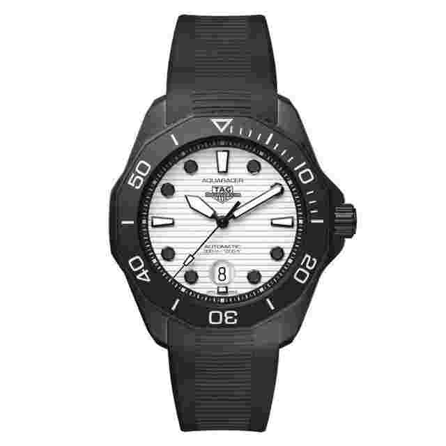 TAG Heuer Aquaracer 300M
                           
                                 Professional 300