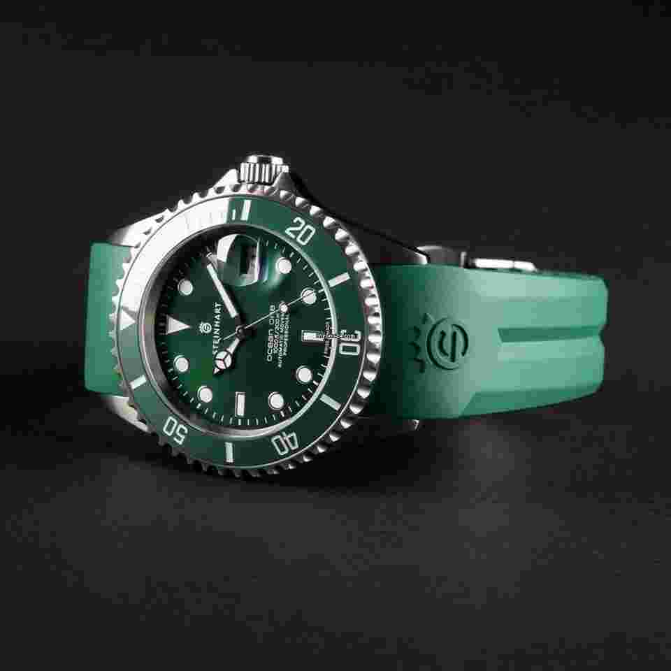 Steinhart Ocean 1
One Double-GREEN Ceramic premium Men's Diver Watch Green Dial Green Silicone Strap