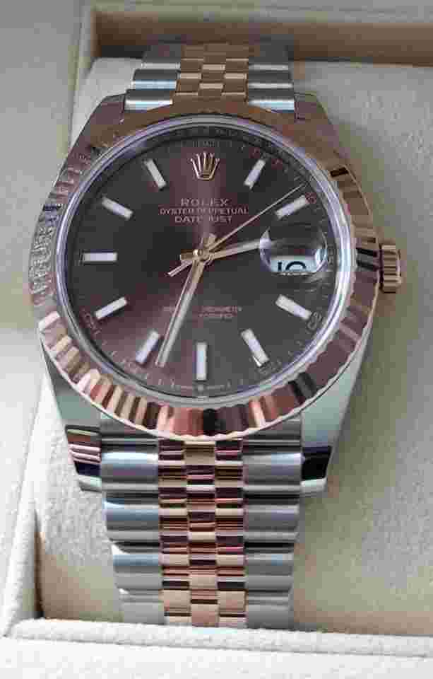 Rolex Datejust 41
                           
                                 126331 ROLEX OYSTER PERPETUAL DATEJUST 41 MEN'S LUXURY WATCH