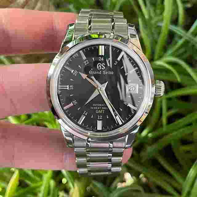 Grand Seiko
                           
                                 Hi-Beat GMT Shunbun Edition