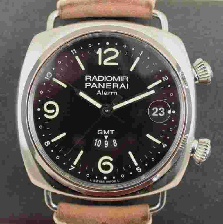 Panerai
Radomir alarm GMT