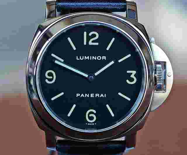 Panerai Luminor Base
                           
                                 PAM 02 A Luminor Base T Swiss T Dial 44mm PAM0002A