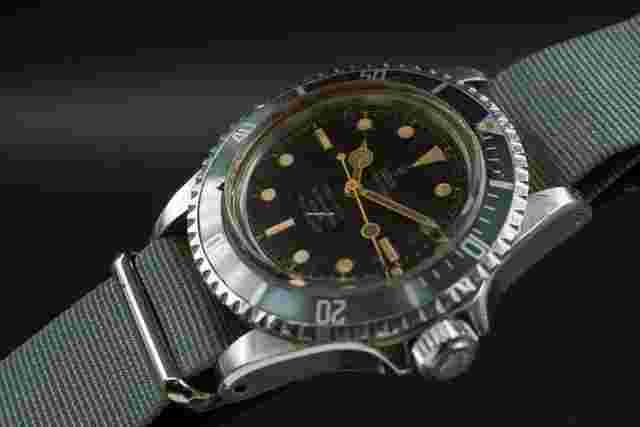 Tudor Submariner
                           
                                 Ref. 7928 PCG chapter ring gilt dial overhauled