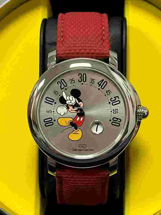 Bulgari
                           
                                 Gérald Genta Arena Retrograde Smile Mickey Mouse Disney 150Pcs 103613