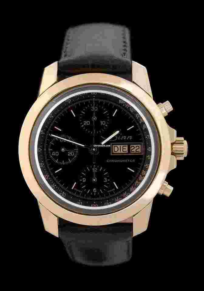 Sinn
                           
                                 Goldchronograph "2200" - 22k Gelbgold Gehäuse - Box & Papiere - 40 mm - Automatik - Einzigartiges Zifferblatt