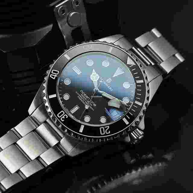 Steinhart Ocean 1
                           
                                 One 39 Black Ceramic Automatic Watch 103-0981