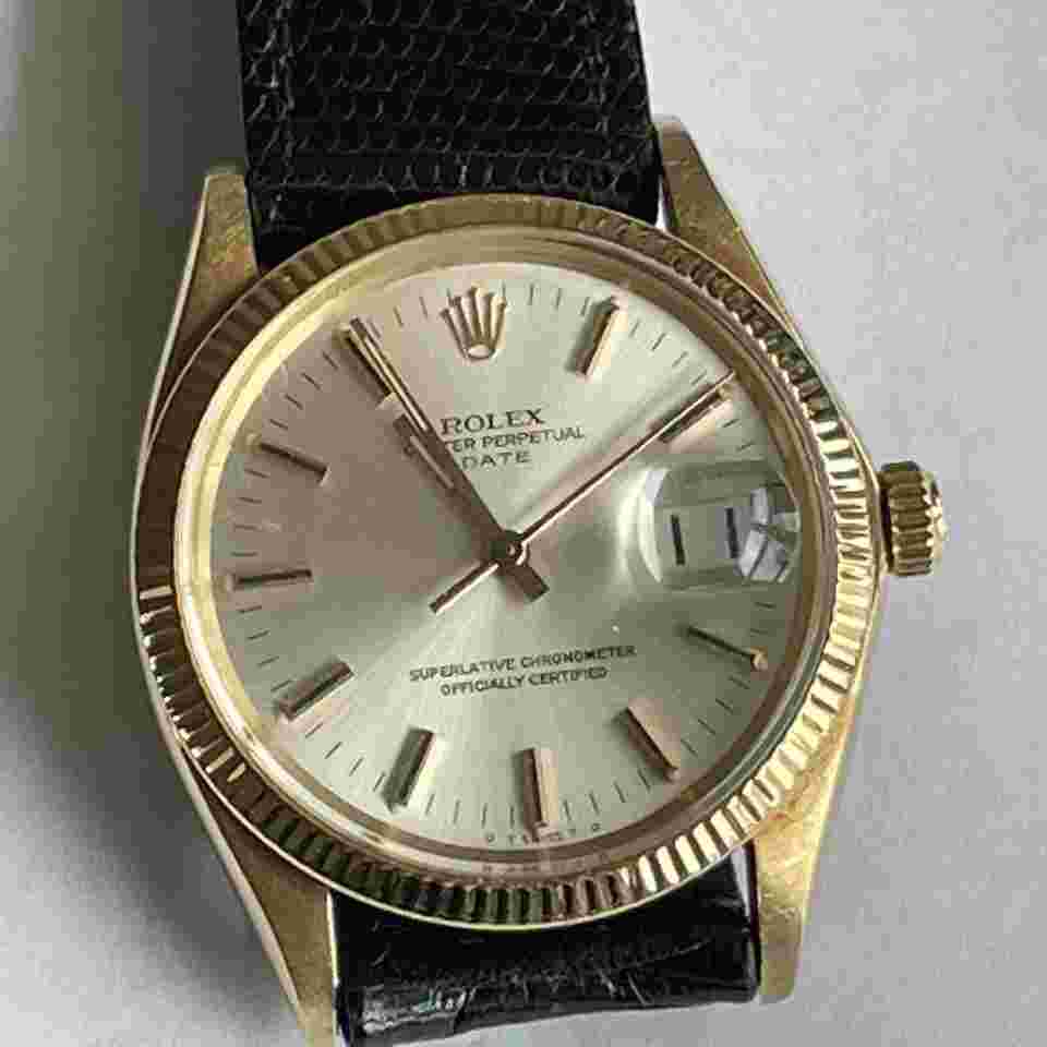 Rolex Oyster Perpetual Date
Ultra-rare 1973 Vintage Sigma Dial Oyster Perpetual Date in 14K Gold