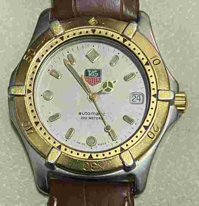 TAG Heuer 2000
                           
                                 Professional 2000 Gold Steel
