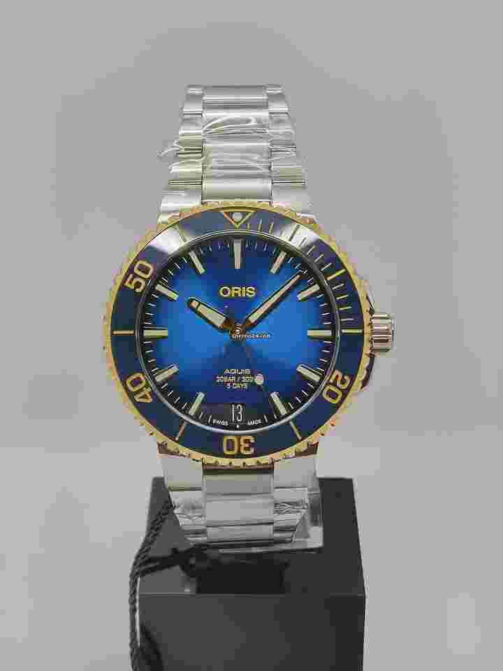 Oris Aquis Date
Calibre 400
