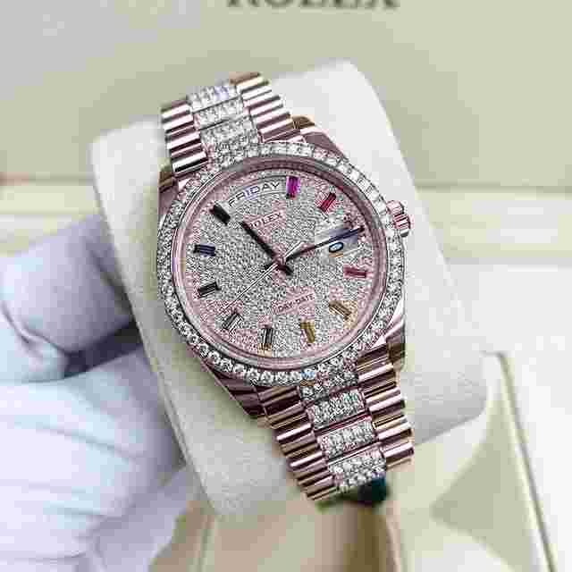 Rolex Day-Date 36
                           
                                 36mm Rainbow Pave Diamond Dial Rose Gold Diamond Bracelet 128345RBR