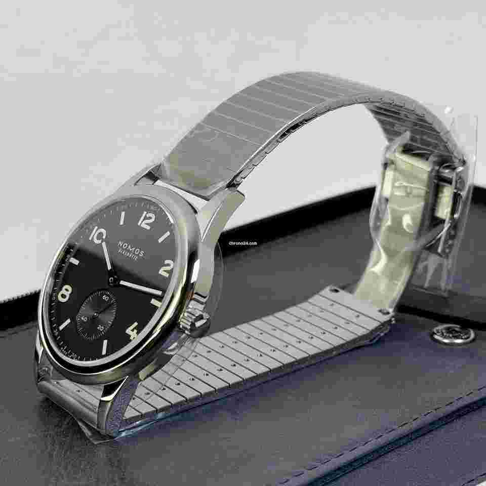 NOMOS Club Automat
Limited Edition 175 Years - 753.S1