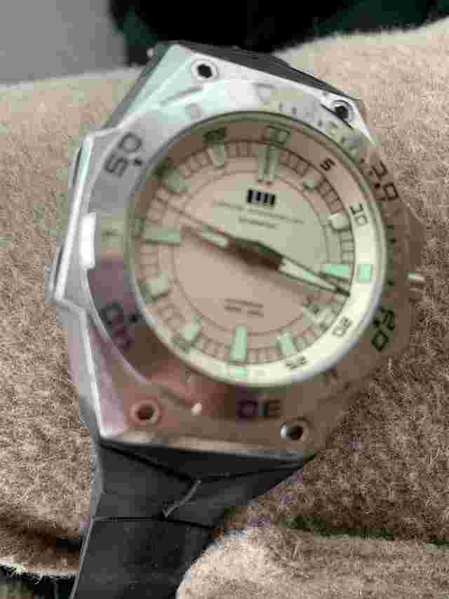 Linde Werdelin Biformeter Linde Werdelien Biformeter