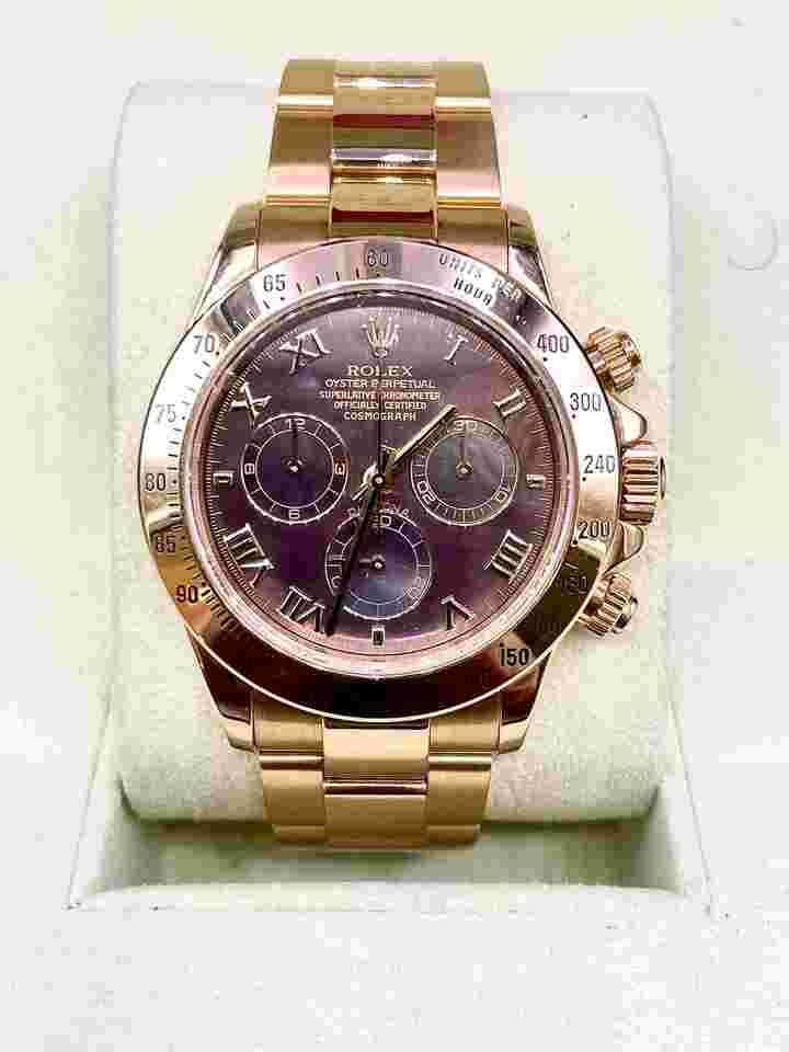 Rolex Daytona
Yellowgold 18Kt. TAHITI PEARL Dial RARE&DISCONTINUED-Box&Papers Top Condition
