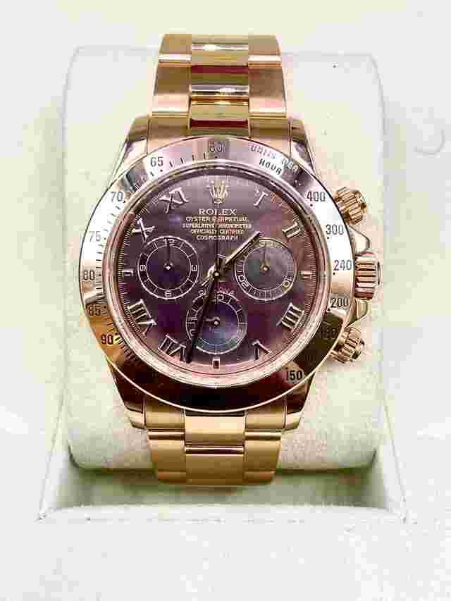 Rolex Daytona
                           
                                 Yellowgold 18Kt. TAHITI PEARL Dial RARE&DISCONTINUED-Box&Papers Top Condition