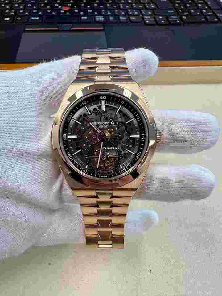 Vacheron Constantin Overseas
Tourbillon Skeleton Rose Gold New 2022 6000V/110R-B934