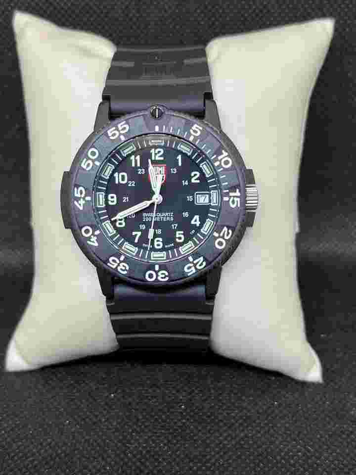 Luminox Original Navy Seal
Quartz Men's Watch