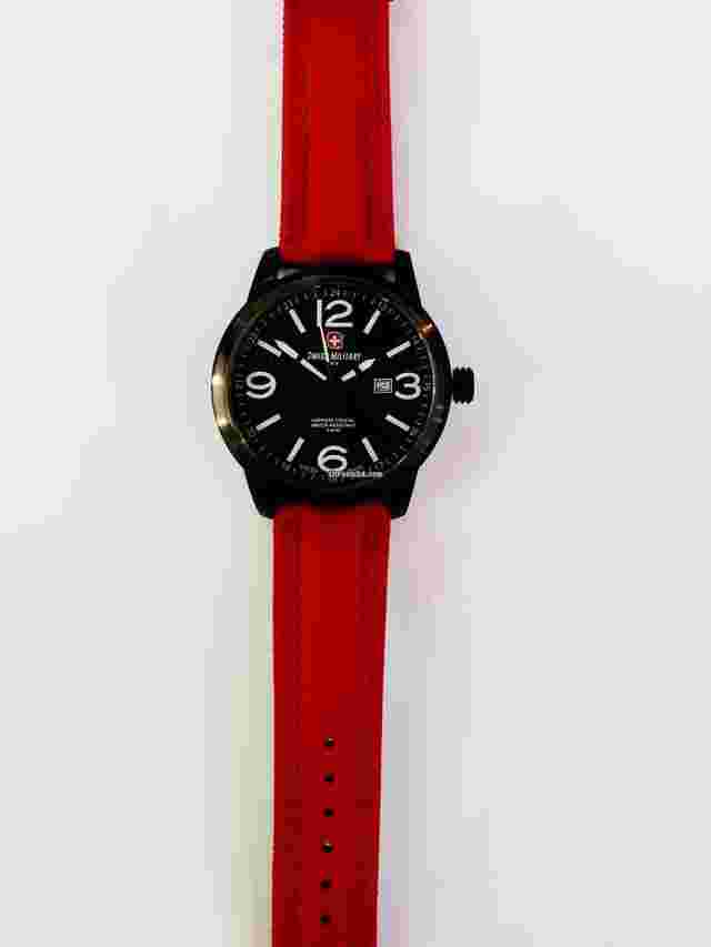 Swiss Military
                           
                                 50504 37N N