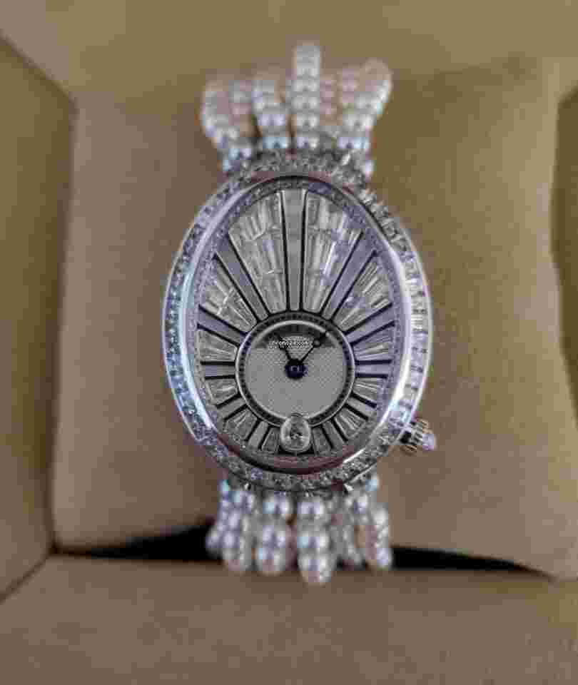 Breguet Reine de Naples
18k White Gold Baguette-Cut Diamonds Pink Akoya pearls LIKE NEW CONDITION