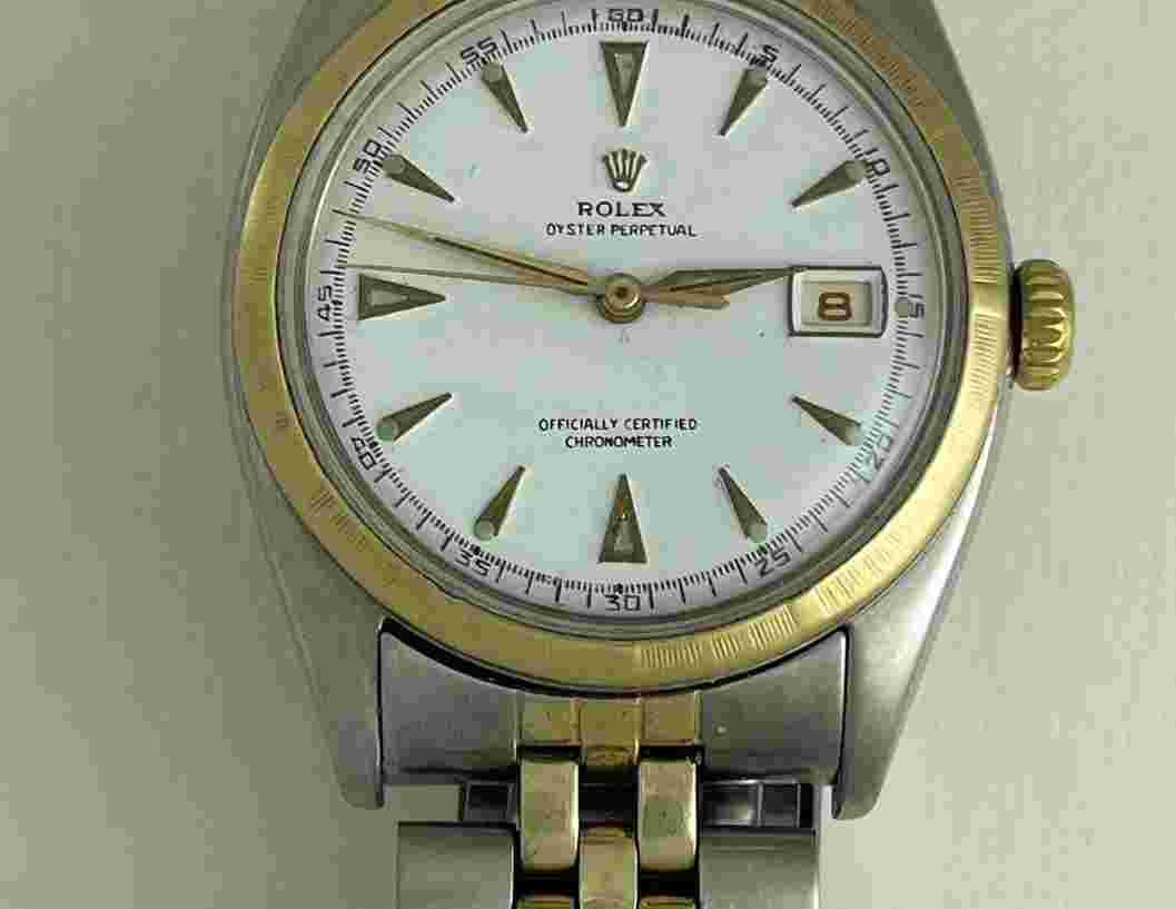 Rolex Datejust 36
Oyster Perpetual Date Automatic Chronometer Solid 14K Gold/SS Bubble Back Vintage Ref.6105