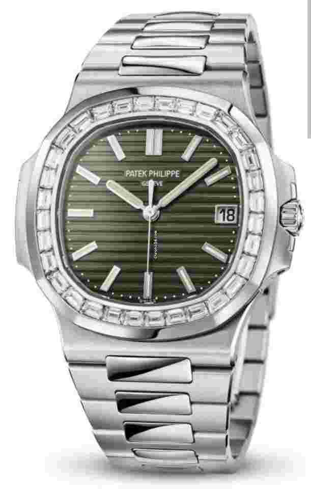 Patek Philippe Nautilus
                           
                                 Green Dial Diamond Baguette Bezel NEW UNWORN