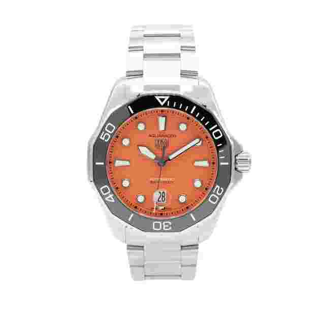 TAG Heuer Aquaracer 300M
                           
                                 Professional 300 Orange Diver