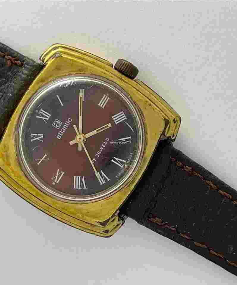 Atlantic
Ladies Gold Capped Screw Down Back Two Tone Dial Swiss Made