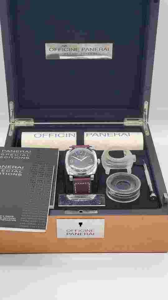 Panerai Radiomir 1940
                           
                                 Marina Militare Radiomir 1940 Full Special Editions Set unpolished first owner PAM 587