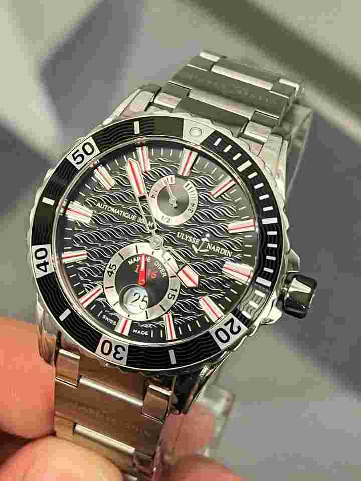 Ulysse Nardin Diver Chronometer
Maxi Marine Diver
