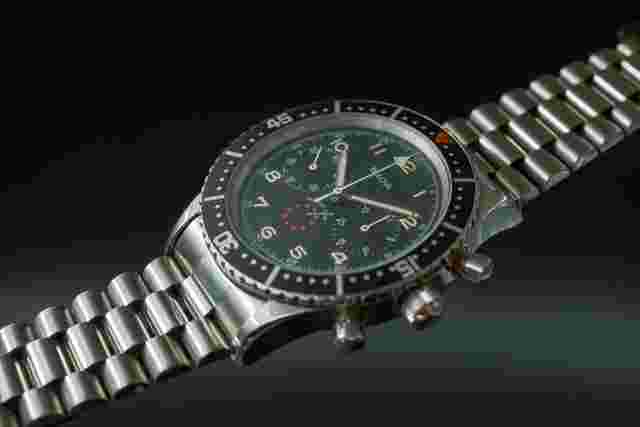 Bulova Marine Star
                           
                                 1970s Marine Star Chronograph val.7731 (Cairelli case)