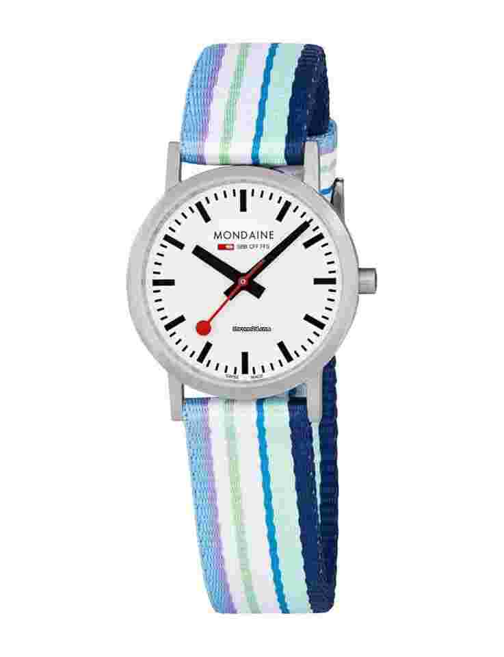 Mondaine Classic
                           
                                 A658.30323.16SBP