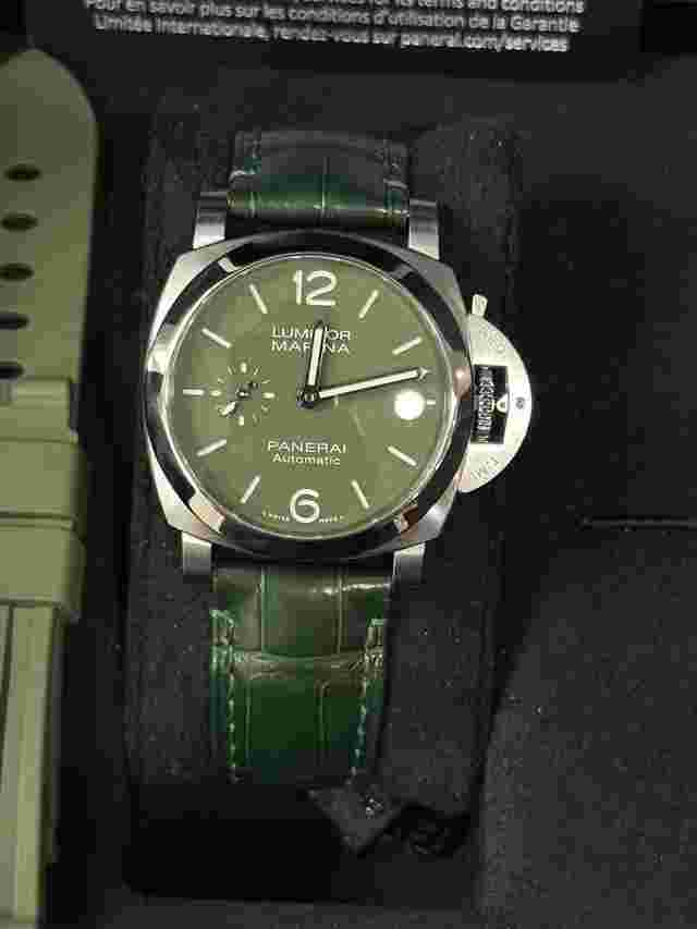 Panerai Luminor Marina
                           
                                 Quaranta Verde Militare 40mm New Pam1304