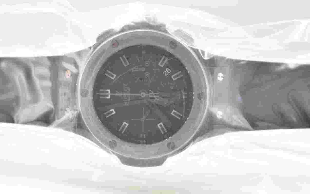 Hublot Big Bang 44 mm
                           
                                 Ice Bang Chronograph with Tungsten Bezel on Black Rubber with Black Dial - Factory Sealed