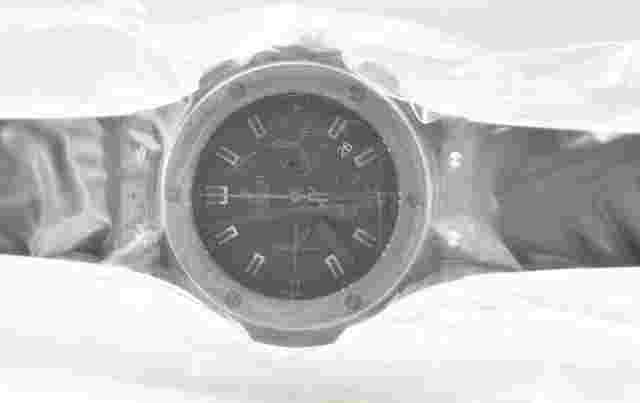 Hublot Big Bang 44 mm
                           
                                 Ice Bang Chronograph with Tungsten Bezel on Black Rubber with Black Dial - Factory Sealed
