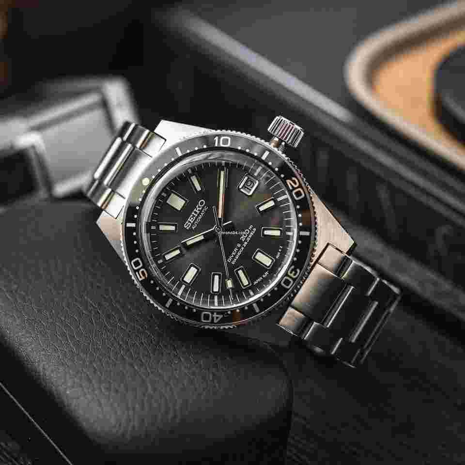 Seiko Marinemaster
Prospex SLA017