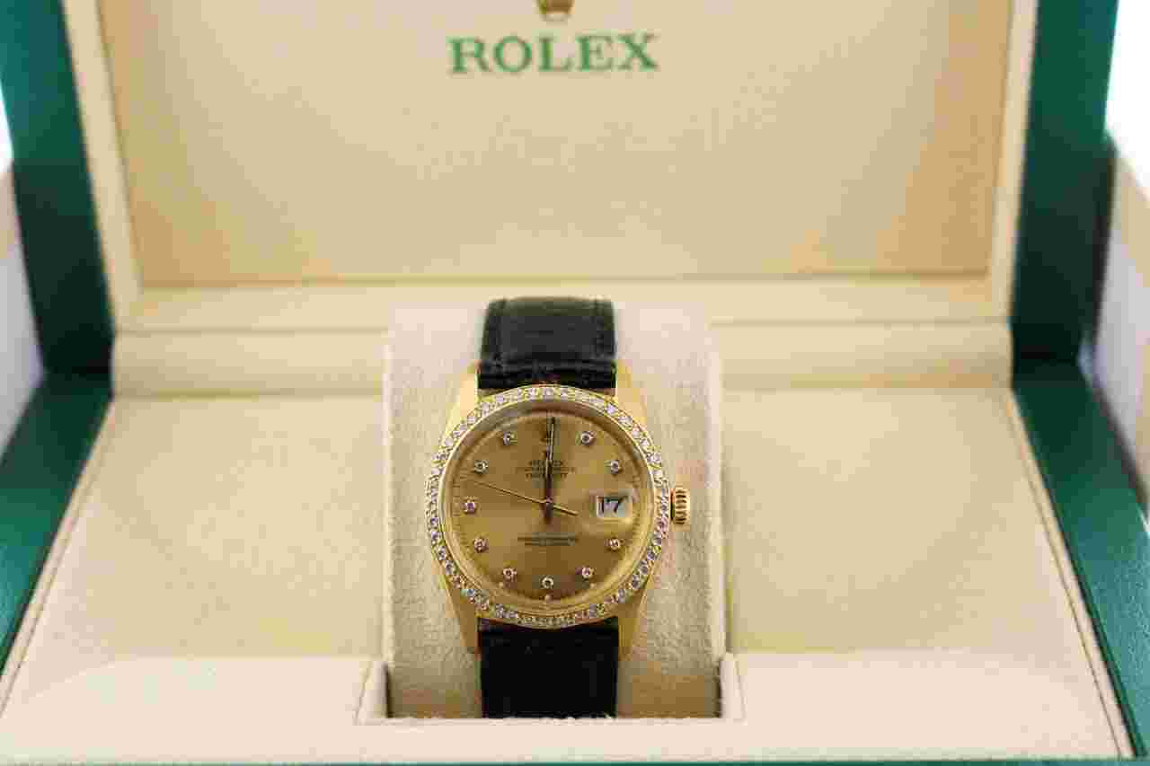 Rolex Datejust 36
1966 Solid Gold 18kt Datejust 1601 Champagne Diamond Dial + Bezel 36mm