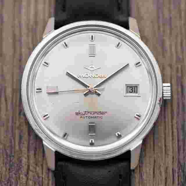 Mondia
                           
                                 Sky Thunder - Vintage Automatic Men's Watch - Sister Company of Zenith - Ref. 9077