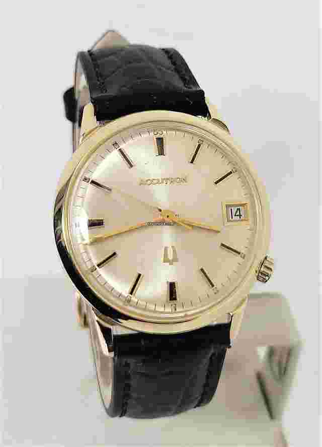 Bulova Accutron
                           
                                 Vintage Mens Solid 14k BULOVA ACCUTRON Date Watch 1967s EXLNT Great Runner