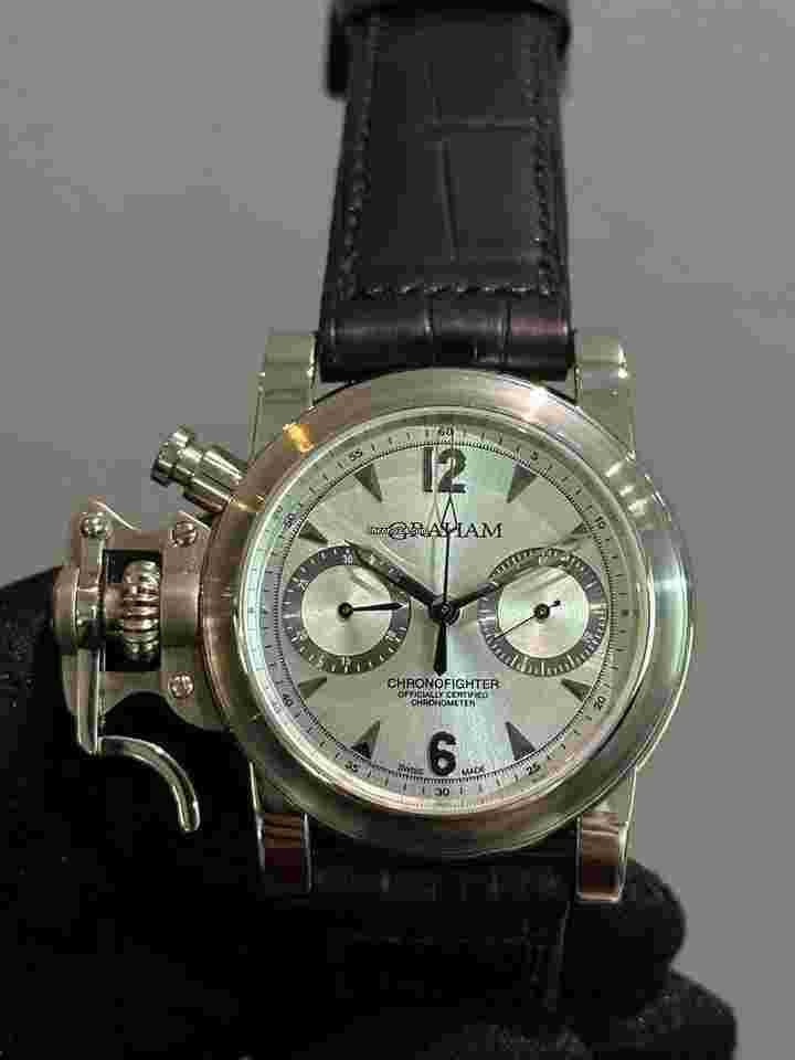 Graham Chronofighter
                           
                                 PLATINUM