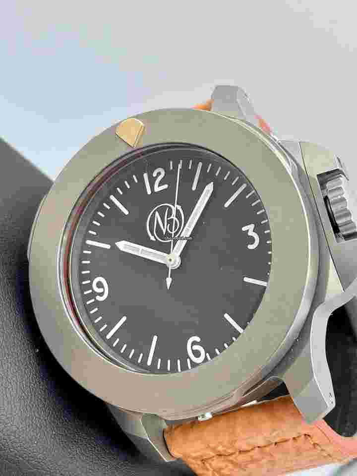 Ennebi
                           
                                 FONDALE 9660-100 Black Dial Swiss Automatic Titanium 47mm 1000m