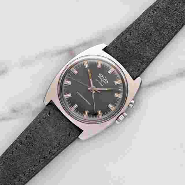 Vulcain Cricket
                           
                                 "Waterprotected" Alarm w/Military Markings - Unpolished