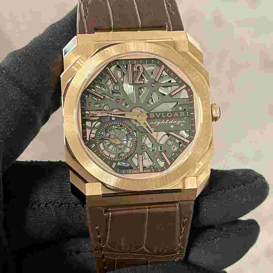 Bulgari Octo
Finissimo Skeleton 8-Days 40mm Rose Gold Alligator Strap ref: 103667