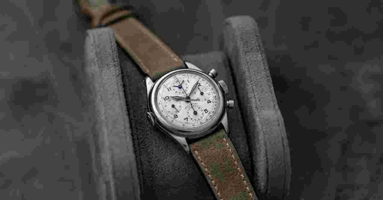 Universal Genève Aero-Compax
                           
                                 22298 Aero-Compax Steel