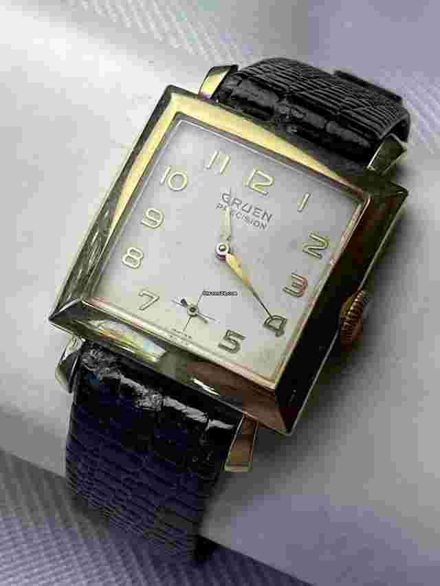 Gruen
                           
                                 Gold Plated Rectangular Fancy Lug Ref 422/061 Cal 422 Vintage Swiss Made